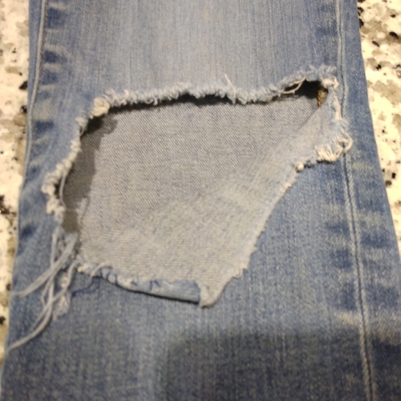 Madewell 9" High-rise Skinny Crop Ripped Jean - Picture 3 of 10